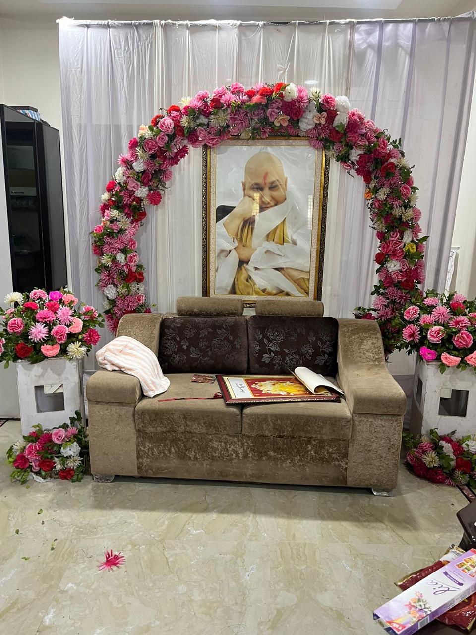 Divine Guru Ji Satsang Floral Arch Decoration