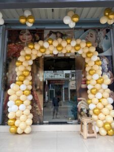 Elegant Gold & White Balloon Arch Decoration for Grand Openings & Events