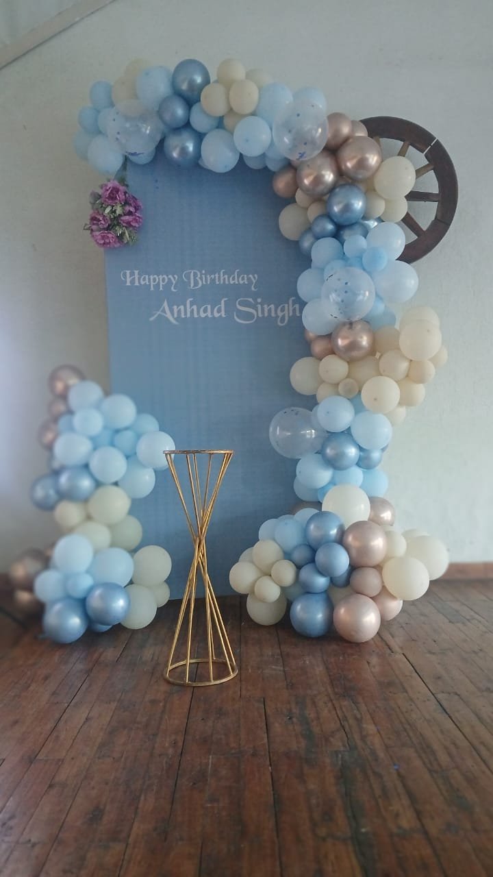 Elegant Blue & White Birthday Balloon L Shape Decoration